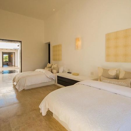 Casa Yvonne Modern Amenities Near Exclusive Golf Course Sleeps 16 Villa San José del Cabo Екстериор снимка