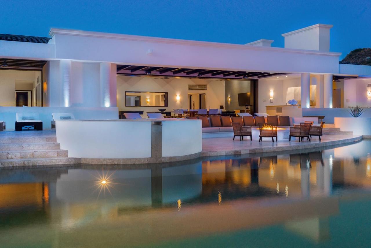 Casa Yvonne Modern Amenities Near Exclusive Golf Course Sleeps 16 Villa San José del Cabo Екстериор снимка